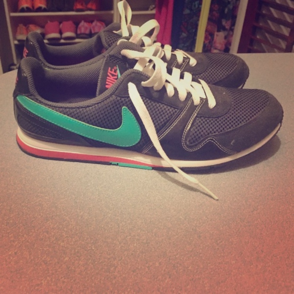 NIKE Running Shoes